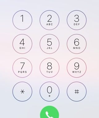 A continuación se indica cómo volver a marcar rápidamente un número en la aplicación Teléfono del iPhone