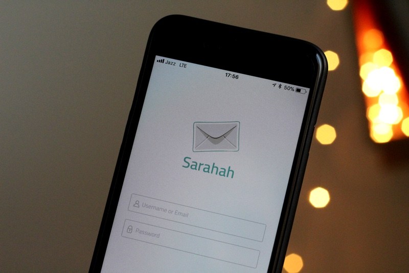 Cómo eliminar la cuenta de Sarahah en su iPhone, iPad o Mac