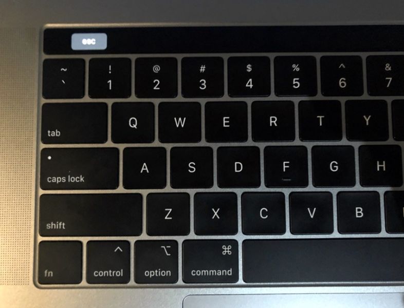 La barra táctil del MacBook Pro se atasca en la pantalla negra y sólo se muestra Esc? Aquí está el arreglo