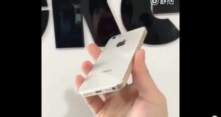 Supuesto iPhone SE 2 con dorso de cristal y conector para auriculares mostrado en las fotos