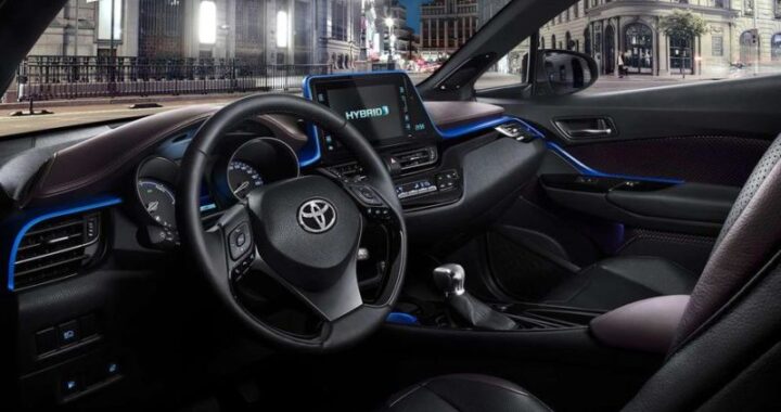 Toyota anuncia planes para finalmente adoptar Apple CarPlay, comenzando con Avalon 2019