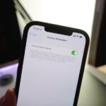 Cómo activar o desactivar la protección de privacidad del correo en iOS 15