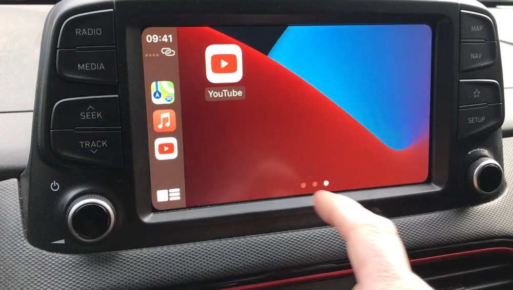 El tweak CarPlayEnable permite reproducir vídeo y audio en Apple CarPlay