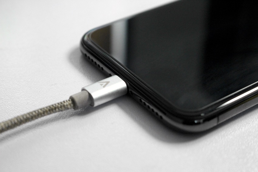 Cómo limpiar el puerto Lightning del iPhone de la manera correcta