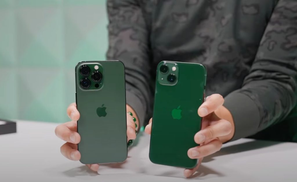 Aquí hay una mirada del mundo real al iPhone 13 y al iPhone 13 Pro en color verde